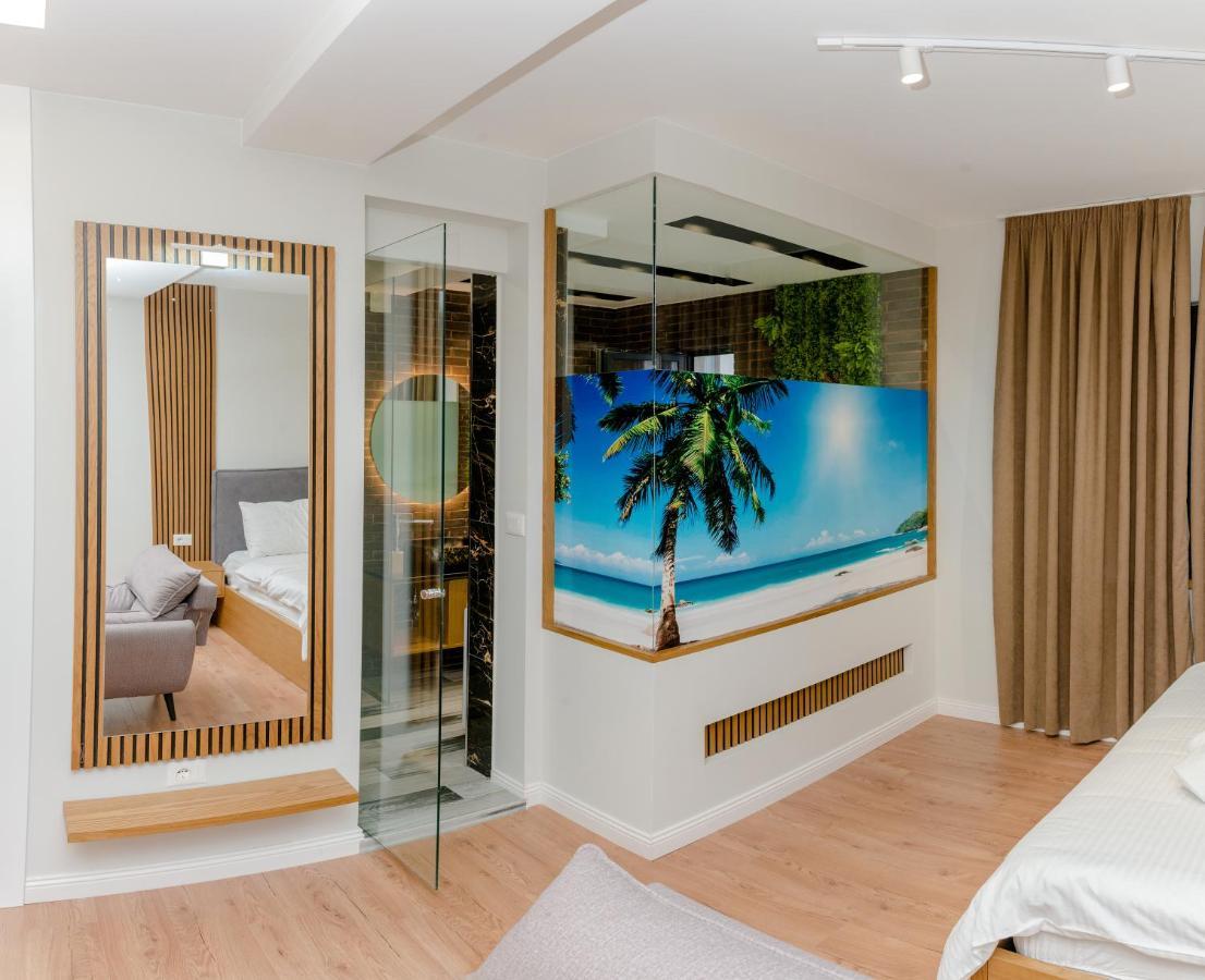 Hotel Pazari & Apartments Корча Екстериор снимка
